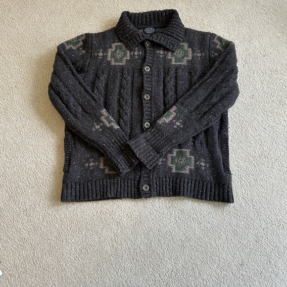 Pendleton Men’s Cable Lambswool Sweater - Picture 2 of 4